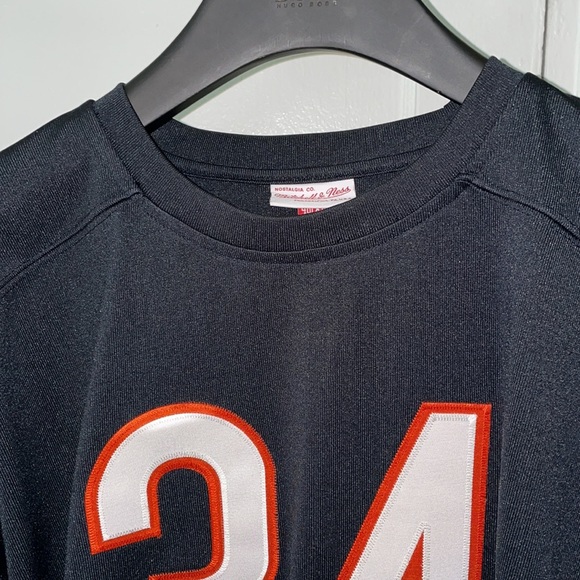 Mitchell & Ness Chicago Bears Jersey - Picture 2 of 6